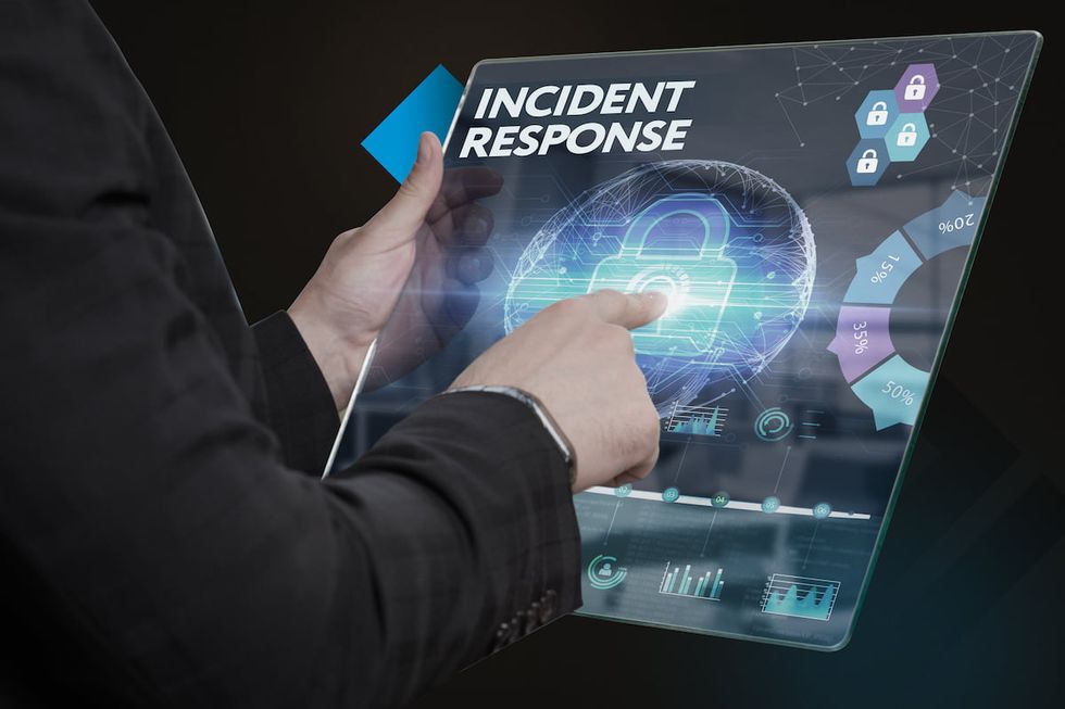 Given that physical systems can’t be adapted to emergencies, it’s a must to build an incident management solution as a virtual EOC.